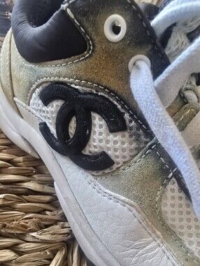 Chanel Kids Beige & Black Platform Sneakers Unisex